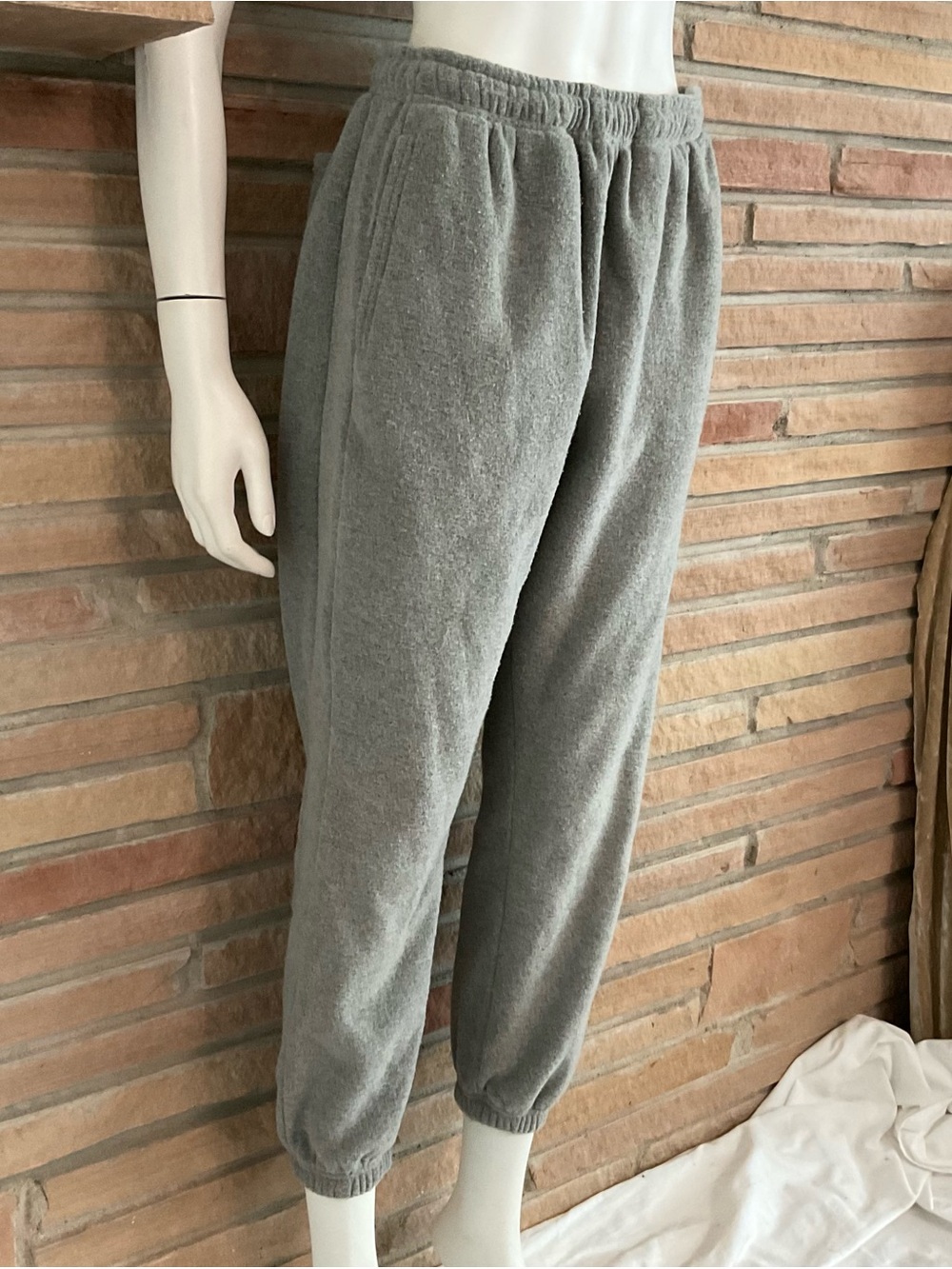 Toad & Co Thick Fleece Sweatpants Gray Small - Picture 8 of 8